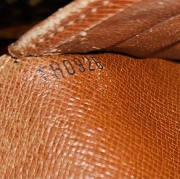 Louis Vuitton Portemonnale Tressor Wallet (GUC) - Picture 16 of 16